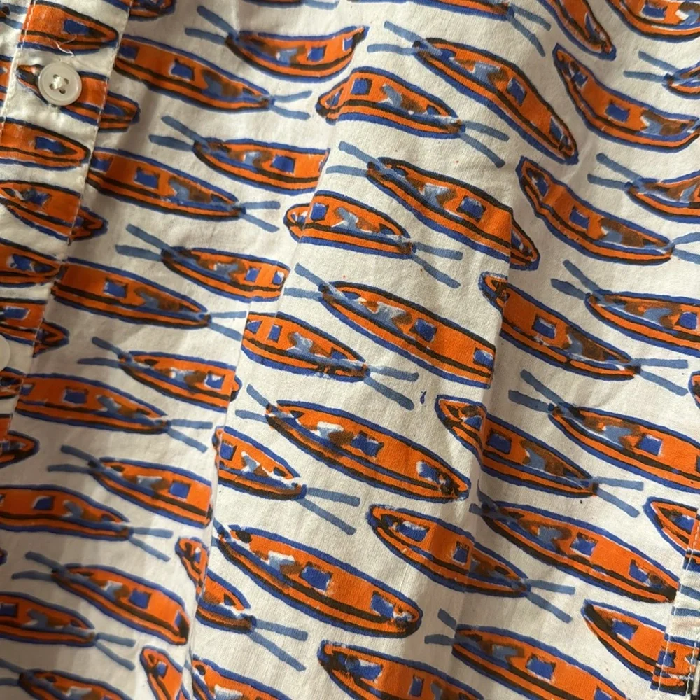 Roller Rabbit Button-Up size Small - Picture 2 of 5